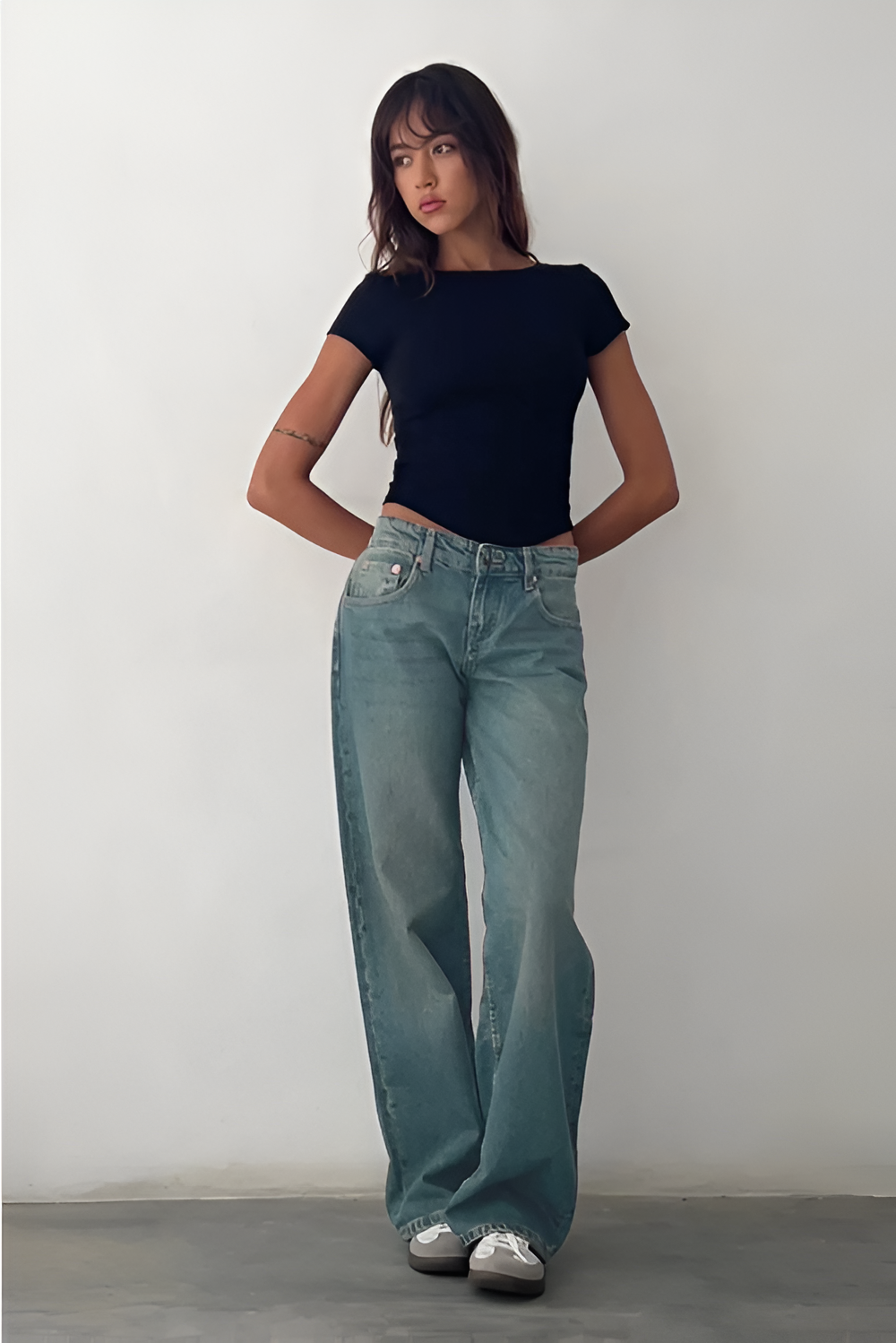 Luna Low-Rise Jeans